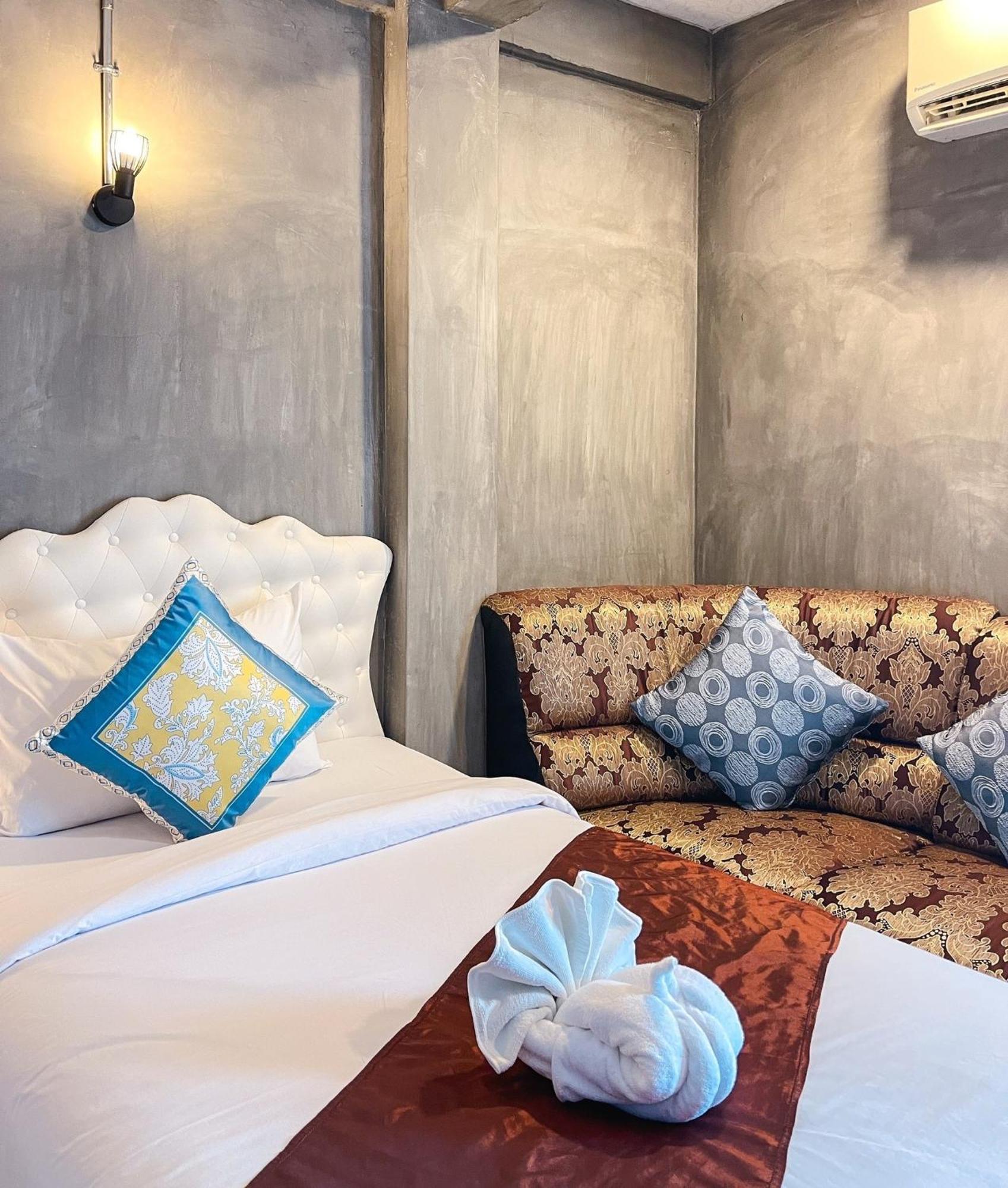 Baik Suite Bangkok Ngoại thất bức ảnh