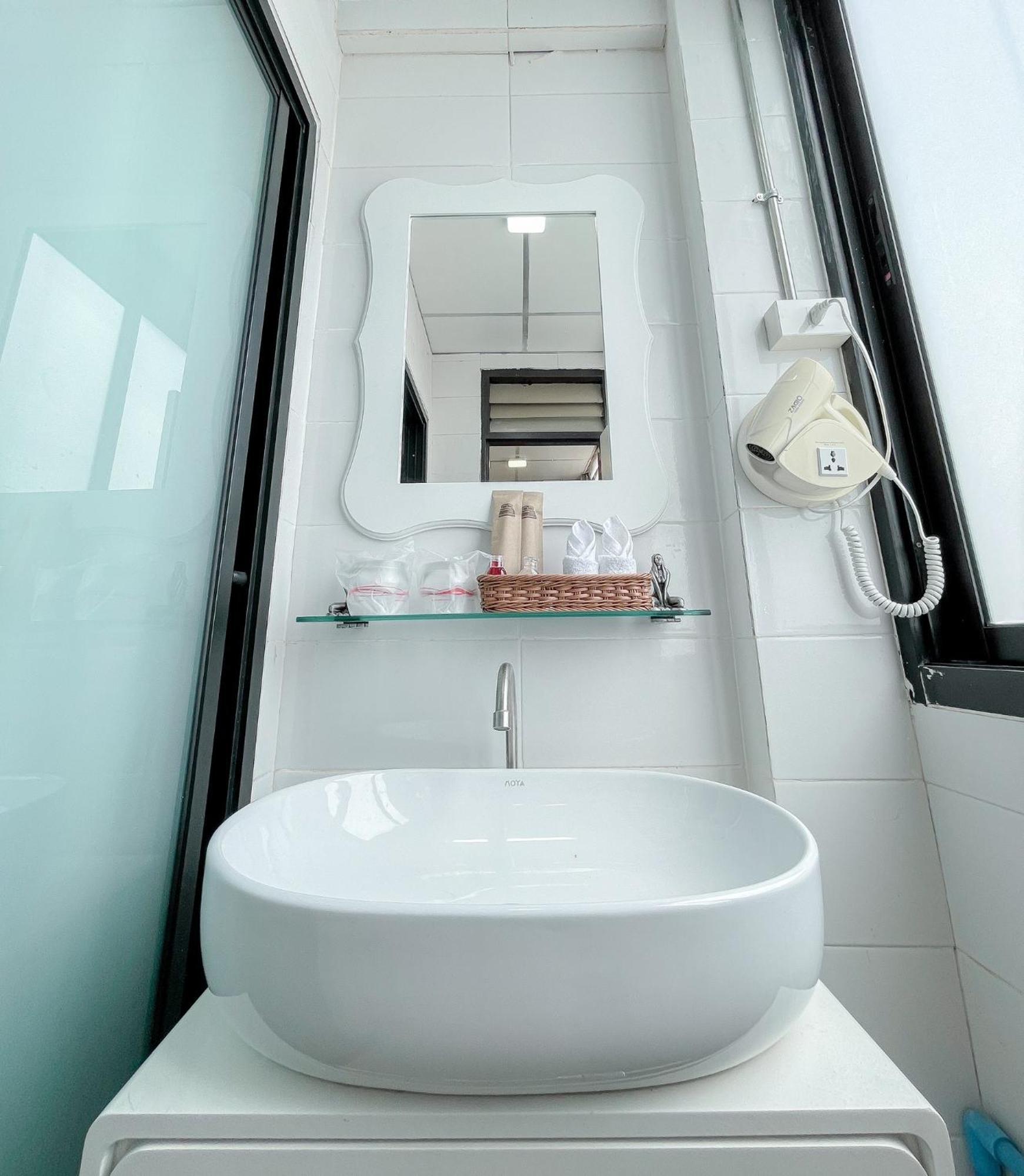 Baik Suite Bangkok Ngoại thất bức ảnh