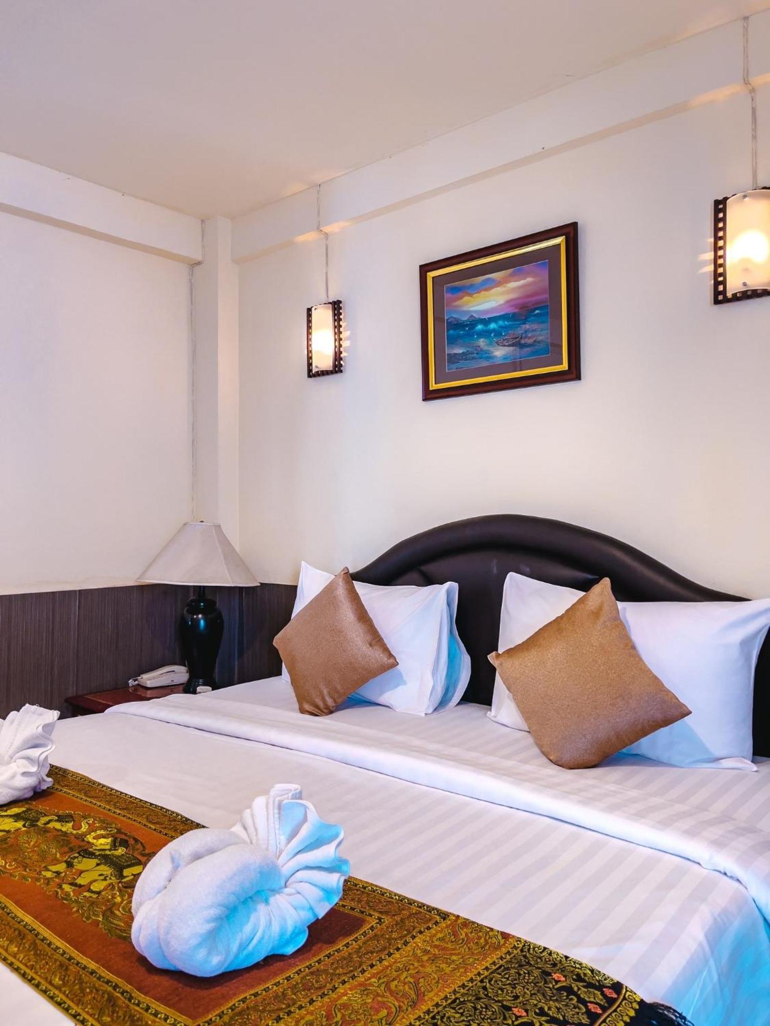 Baik Suite Bangkok Ngoại thất bức ảnh